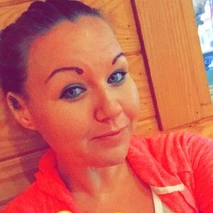 Meet your Posher, Candace